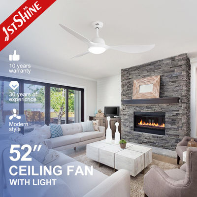 Bon prix 52 pouces Led Ceiling Fan Light avec moteur à courant continu et intégration de l'application Smart Life en ligne