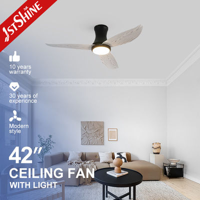 Bon prix Ventilateur de plafond LED moderne de 42 pouces avec télécommande pour salon décoratif en ligne