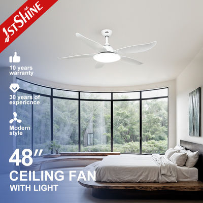 Bon prix fans de plafond décoratives de lames de l'ABS 230V 5 de 48in avec des lumières en ligne