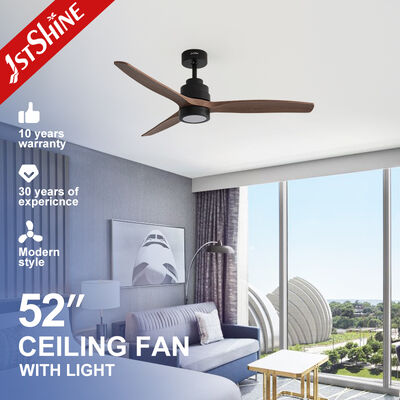 Bon prix Ventilateur de plafond à LED télécommandé avec lumière, lame en ABS imitation bois, moteur CC silencieux en ligne