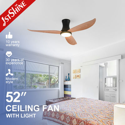 Bon prix Lumière de ventilateur de plafond de 52 pouces en plastique décoratif 3 ABS Blade Flush Mount en ligne