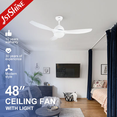 Bon prix pales de ventilateur en plastique de plafond d'ABS de 220V 60w avec la lumière menée à télécommande en ligne