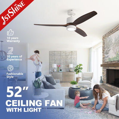Bon prix Ventilateur de plafond en bois massif de 52 pouces avec lumière LED et télécommande pour des performances silencieuses à grande vitesse en ligne