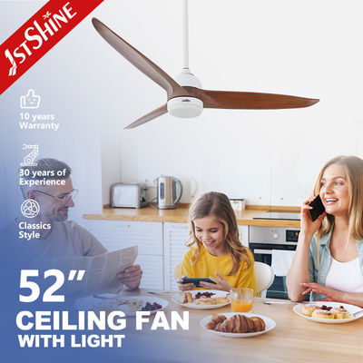 Bon prix Ventilateur de plafond en bois de 52 pouces avec commande à distance intelligente à moteur DC réversible léger en ligne