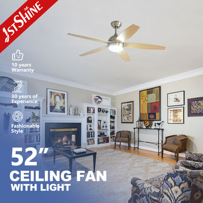 Bon prix 52-inch Modern Ceiling Fan with Silent DC Motor and Reversible Airflow - LED Light and Remote Control en ligne
